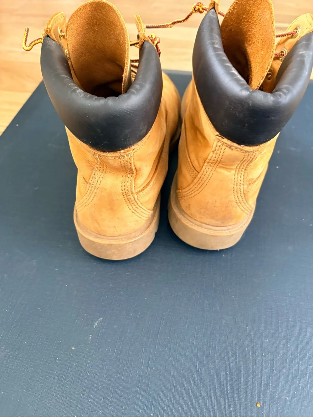 Timberland Classic Plain Toe Lace Up Waterproof Boots men's size 8.5